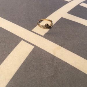 A size 5.5 promise ring